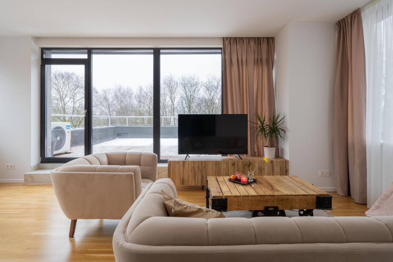 1-Bedroom Penthouse With Underground Parking Riga Kültér fotó