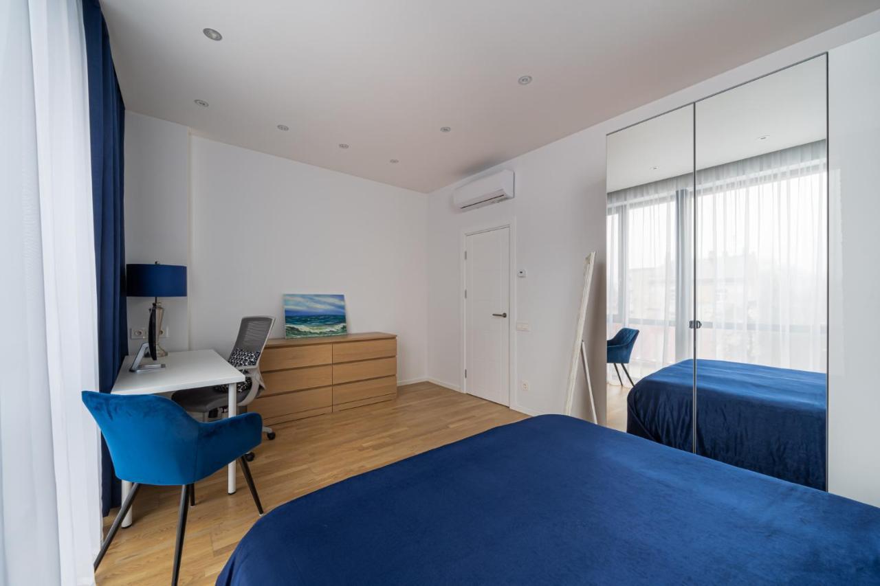 1-Bedroom Penthouse With Underground Parking Riga Kültér fotó