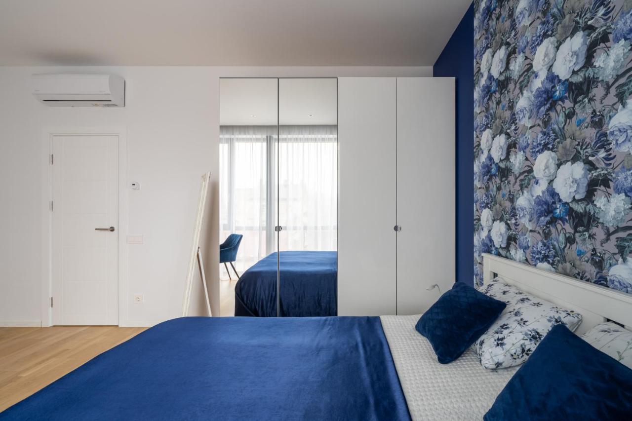 1-Bedroom Penthouse With Underground Parking Riga Kültér fotó