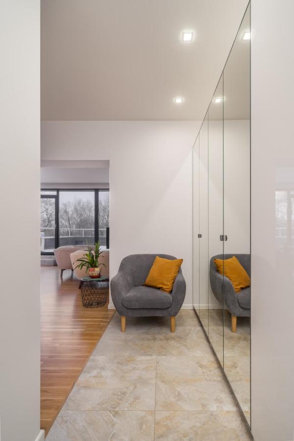 1-Bedroom Penthouse With Underground Parking Riga Kültér fotó