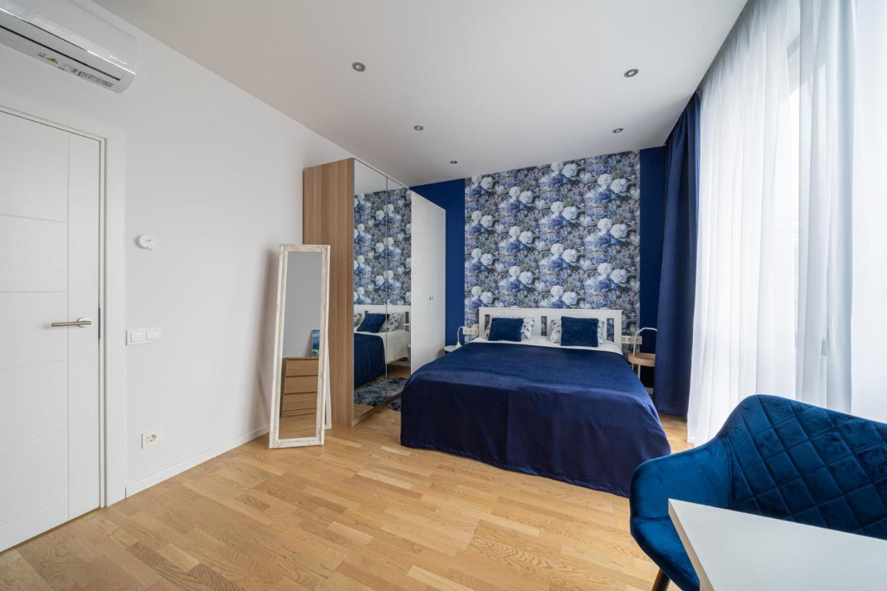 1-Bedroom Penthouse With Underground Parking Riga Kültér fotó